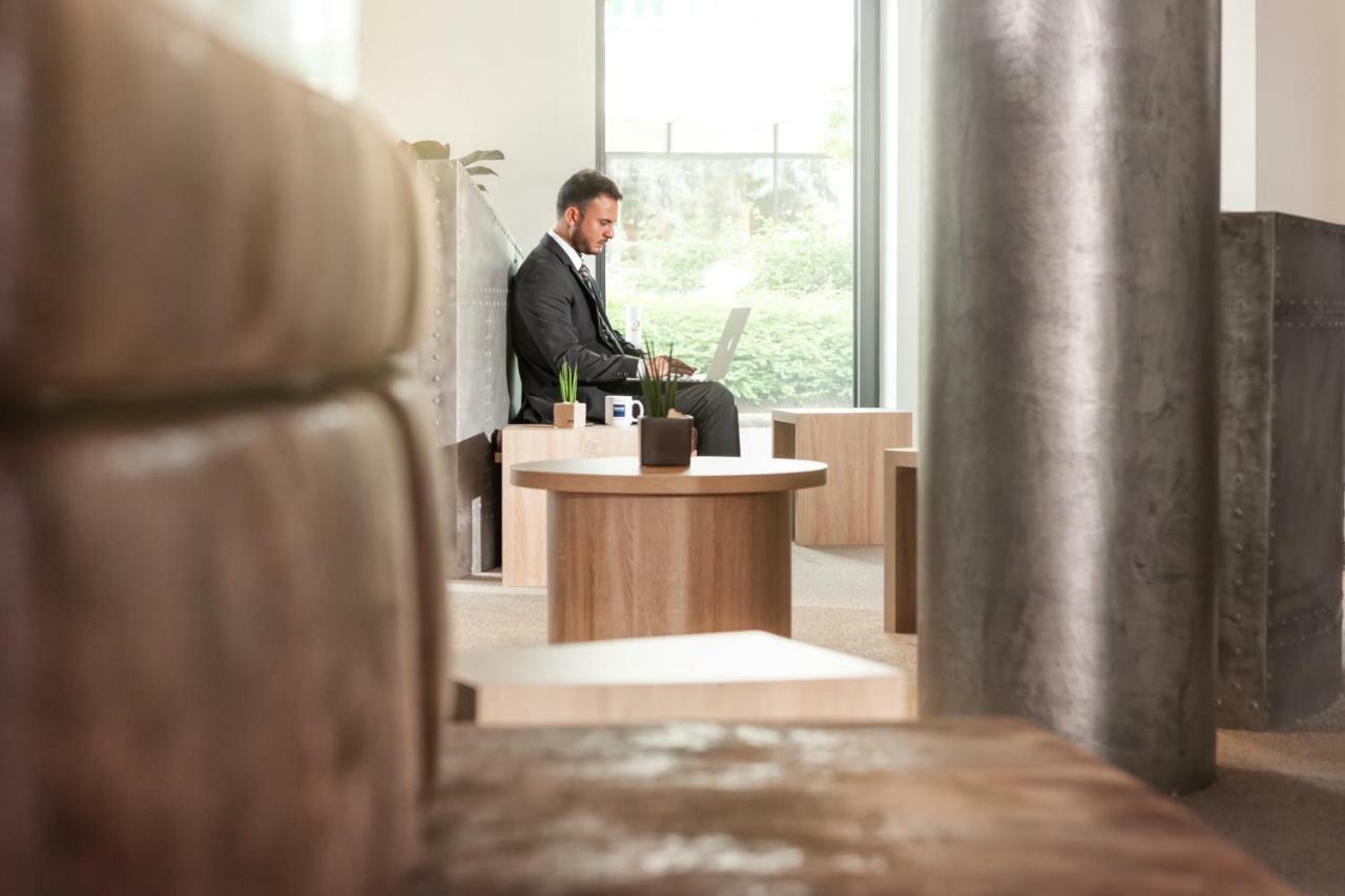 Hotel Essential By Dorint Stuttgart/airport 3*