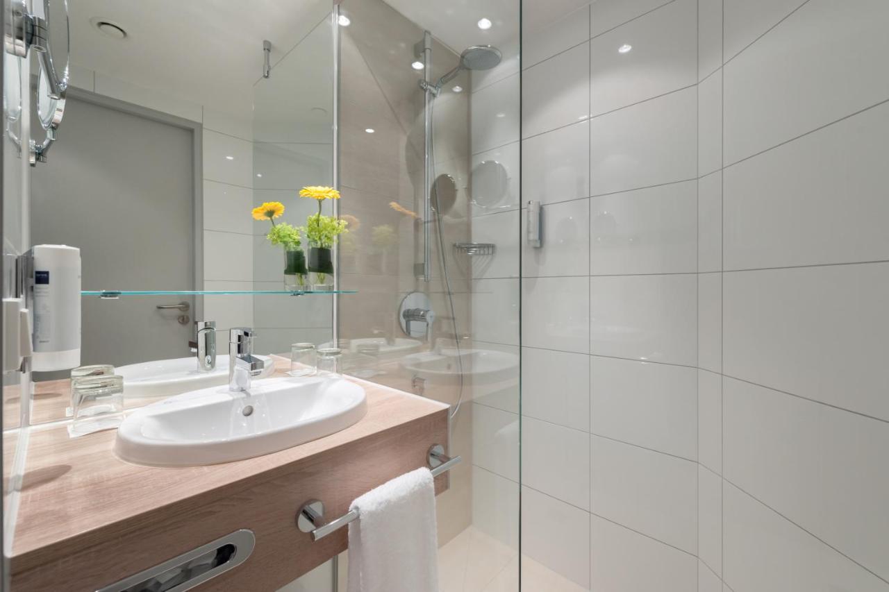 Hotel Essential By Dorint Stuttgart/airport 3*